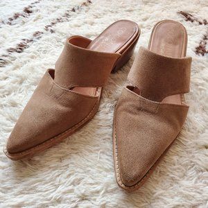 Coconuts by Matisse Tan Suede Beckett Western Mule Size 9M